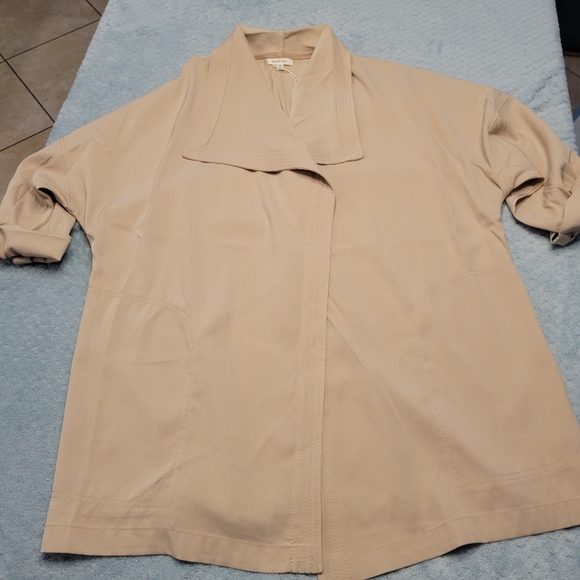 Max Studios Jacket/Cardigan - Picture 5 of 16